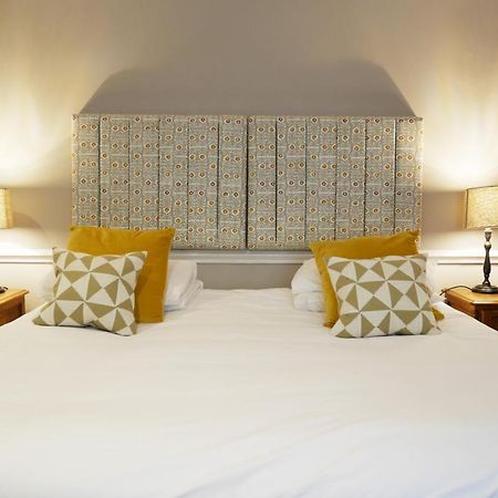 Hotel The Fleece Witney Exterior foto